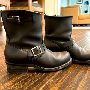 Frye Engineer Moto Boots 8R Black Leather
